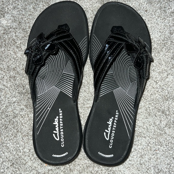 clarks flip flops cloudsteppers